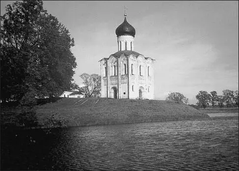 Храм Покрова на Нерли Предание рассказывает что князь Андрей Боголюбский - фото 124