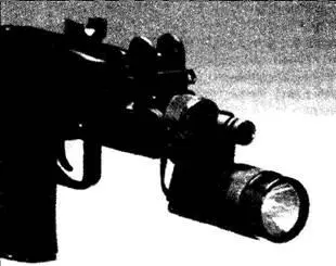 Фонарьосветитель под стволом пистолетапулемета МиниУзи Радиолокационный - фото 146