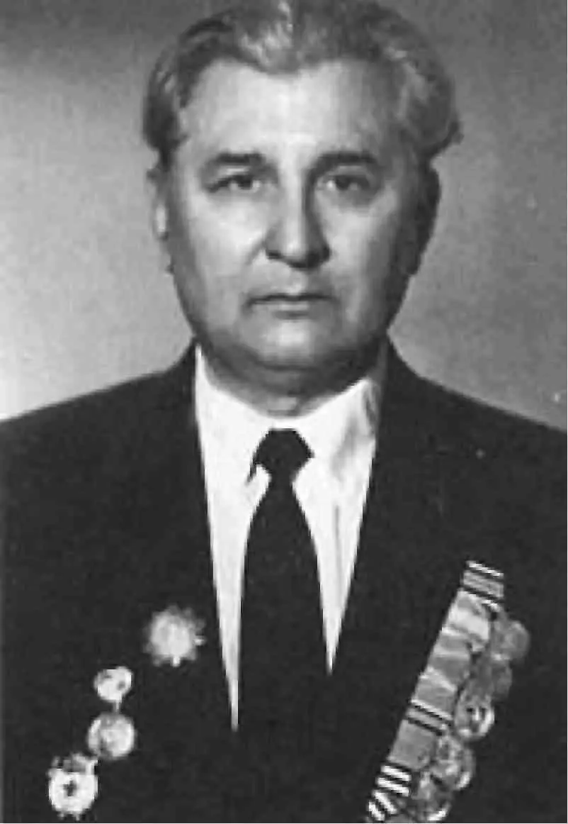 Проводник спецотряда А И Филатов Снимок 1985 г Герой Советского Союза - фото 15