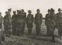 Вручение наград по итогам сражения за Харьков 20 апреля 1943 года Кроме - фото 77