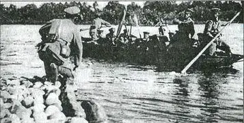 Переправа японских войск через реку 1945 г С утра 23 августа началось - фото 134
