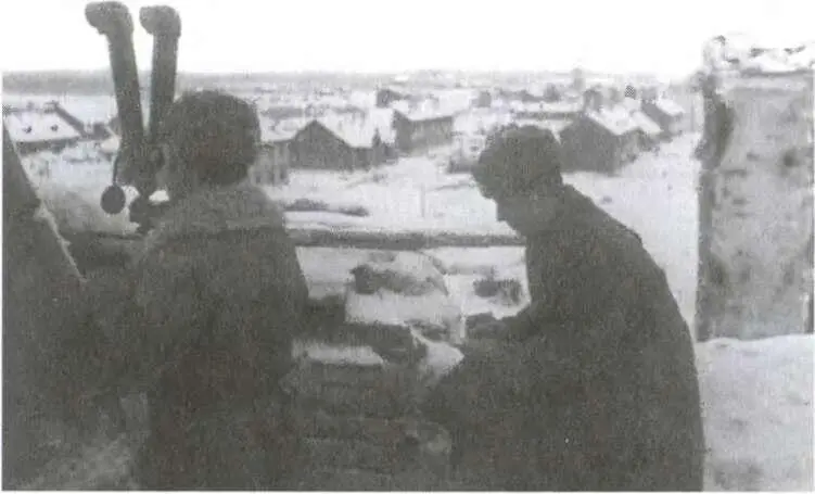 Артиллерийский НП Командир дивизиона капитан Михин ПА 1944 Штаб дивиз - фото 26