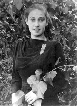 Жанна в 1947 году Это фото я получил от неё в 1998 году Возвращаюсь обратно - фото 1