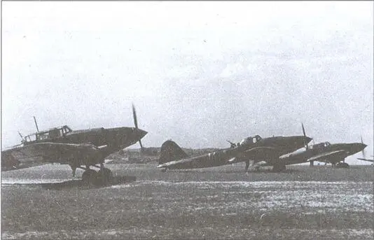 Штурмовики Ил2 1го ШАП 1943 г из архива ГФ Петрова Як7 на - фото 49