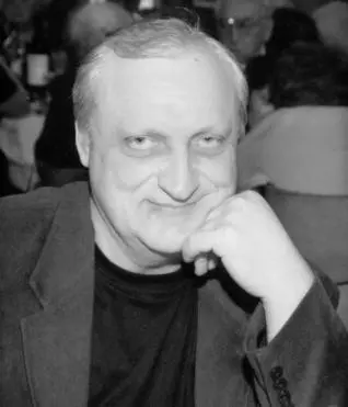 Николай Владимирович Сундеев Поэт издатель журналист Родился в Молдавии - фото 25