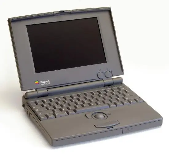 Фанаты яблочного бренда наверняка возмутятся а как же Macintosh Portable - фото 31