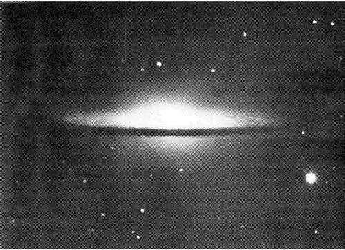 Спиральная галактика М104 Это гигантская система из более чем ста - фото 8