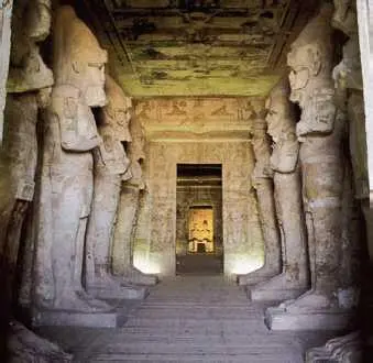 Храм Рамсеса II в АбуСимбеле Зал с осирическими колоннами Первая пол 13 в - фото 10