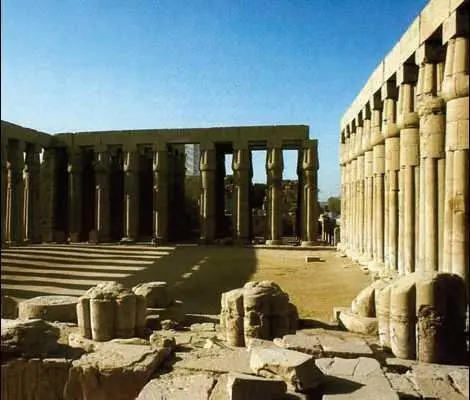 Луксор Храм Амона Двор Рамсеса II Ок 1260 г до н э Луксор Святилище - фото 42