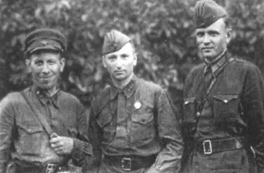 Военный комиссар Буйнакского РВК автор М Я Барышев Герои Советского - фото 71