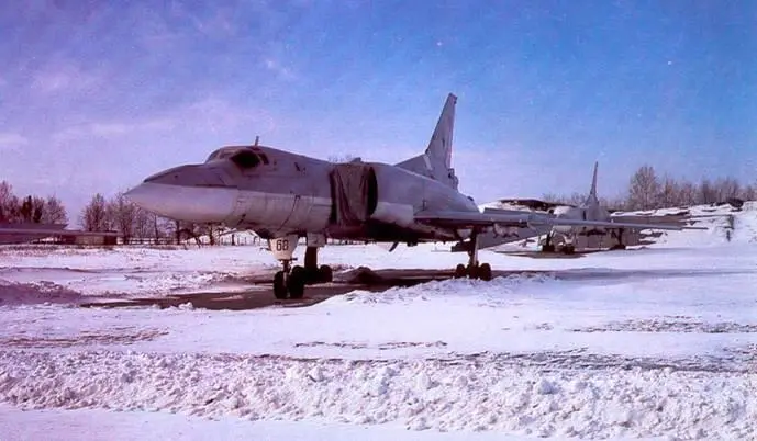 Ту22М2 на стоянке В начале 1960х гг началась эра крыла изменяемой - фото 109