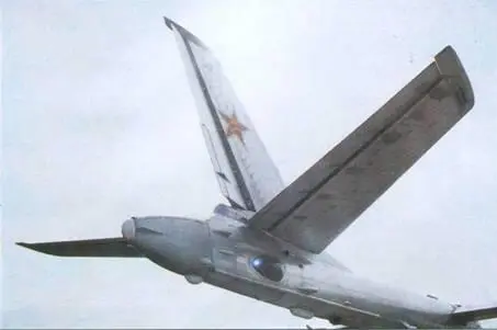 Хвостовая часть Ту95К22 Носовая часть Ту95К22 Разделка самолетов Ту95 - фото 75