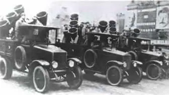 АМОФ15 со звукоуловителями 1929 г Бронеавтомобиль БА27 на шасси - фото 114