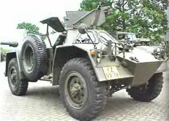 ДАФ YP104 4X41960 г ДАФ YA328 6X61953 г Вскоре к нему - фото 596