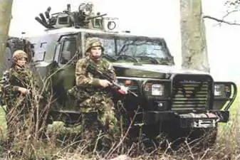 ДжиКейЭн Тактика 4X41989 г Первый получил высокий кузов вагонного типа - фото 650
