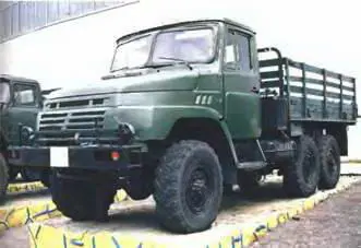 ЗИЛ433410 6X61991 г ЗИЛ433420 6X6 2003 г ЗИЛ133Г40 6X41999 г - фото 858