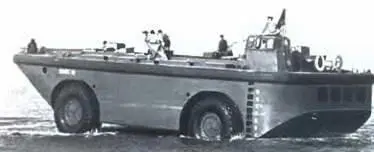 ЛАРК60 БАРК 4х41956 г Она снабжалась водоизмещающим сварным алюминиевым - фото 216