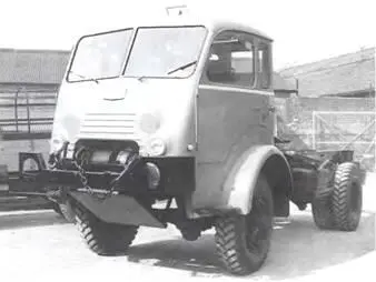 САВИЭМ R7521 4X41961 г К этому времени армейские автомобили оставались - фото 6