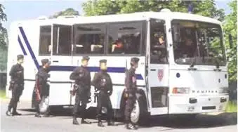 Штабной автобус Юлье PR8C 1993 г К этому времени главной военной - фото 911