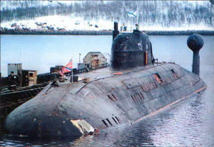 ПЛА Тамбов пр671РТМК у пирса в губе Ара сентябрь 2001 года ПЛА пр671РТМ - фото 73