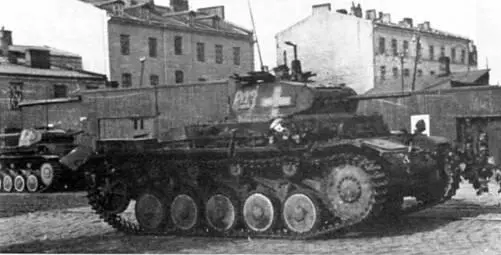 Легкий танк Pz II AusfC штаба 2го батальона 36го танкового полка 4й - фото 195