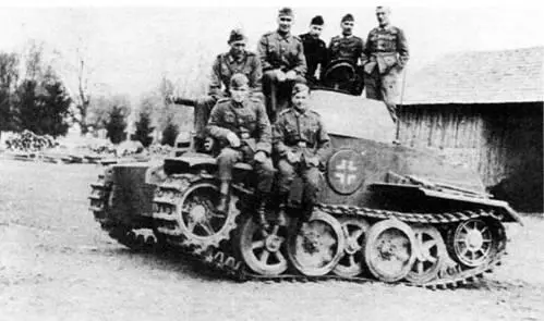 Один из танков VK1601 проходивших испытаний в 12й танковой дивизии Восточный - фото 203
