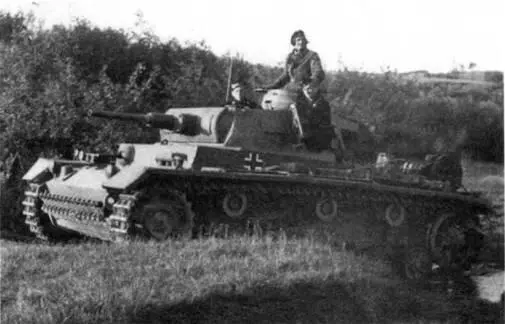 Средний танк Pz III AusfJ Начиная с этой модификации буксирные серьги - фото 222
