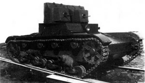 Легкий танк Т26 обр 1931 г с пулеметным вооружением Легкий танк - фото 356