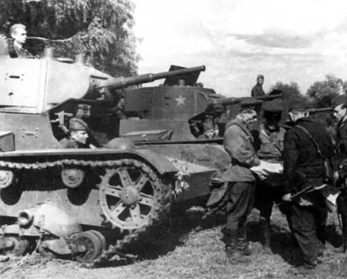 Подразделение танков Т26 в окрестностях Сталинграда ЮгоЗападный фронт 1942 - фото 367