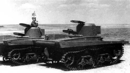 Первый серийный плавающий танк Красной Армии Принят на вооружение - фото 386