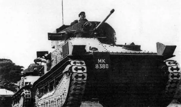 Колонна танков Mk II на предвоенных маневрах Первый британский танк с - фото 47