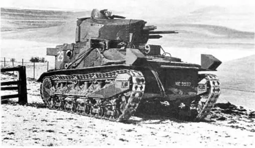 Танк Vickers Medium на позиции в Северном Йоркшире Англия 1940 г Определить - фото 49