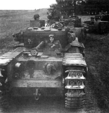 Колонна Черчиллей 34й армейской танковой бригады в Нормандии Июль 1944 г - фото 87