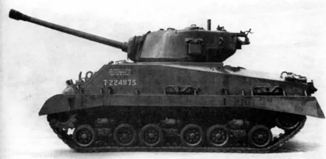 Средний танк M4A376W HVSS Машина оснащена горизонтальной подвеской и 76мм - фото 89
