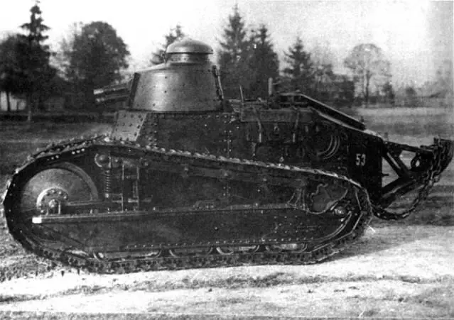 Легкий танк Renault FT18 проходивший испытания в Чехословакии в 1920х гг - фото 114