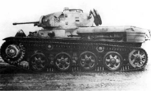 Легкий танк m40L слева и вверху Легкие ганки семейств - фото 255