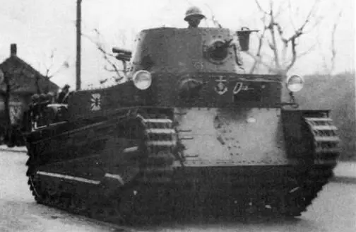 Средний танк 2589А Башня машины развернута назад командирская башенка - фото 311