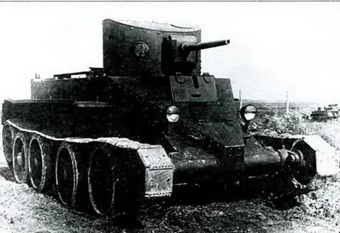 Танк БТ2 с полным пушечнопулеметным вооружением 1933 г Испытания танка - фото 140
