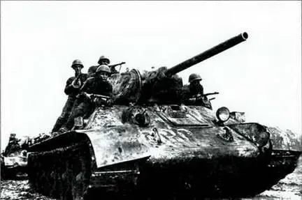 Танк Т34 выпуска скорее всего завода 183 весны 1941 г 136 Т34 - фото 214