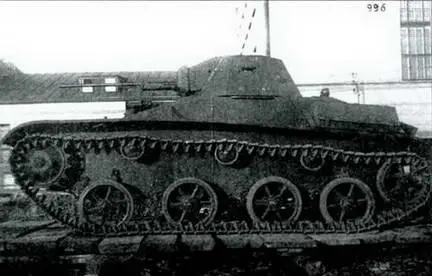 Танк Т60 выпуска завода 37 1942 г Танк Т60 с литой башенкой водителя - фото 250