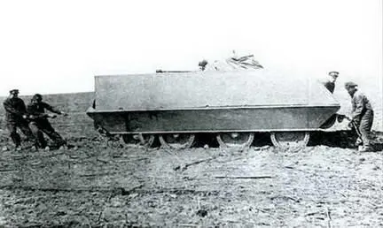 Испытания танка БТСВ пробегом На танке маскировочный кожух 1938 г В - фото 59