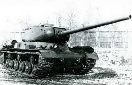 Танк ИС4 Объект 245 во дворе ЧКЗ Лето 1944 г Полигонные испытания - фото 142