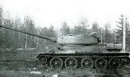 Т34100 вооруженный 100мм пушкой Д10Т на испытаниях 1945 г Но ОКБ 92 - фото 187