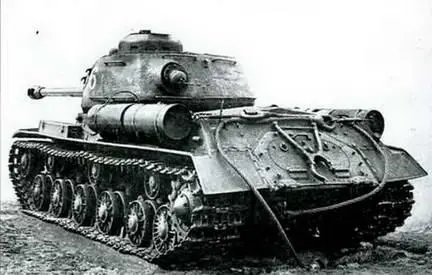 ИС2 со спрямленным носом вид на кормовую часть 1944 г Серийная башня - фото 198