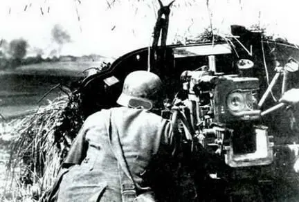 Немецкая противотанковая пушка на позиции лето 1943 г Реализованная немцами - фото 66