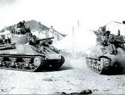 Средние танки М4А2 Генерал Шерман в Красной армии Румыния 1944 г Легкий - фото 86