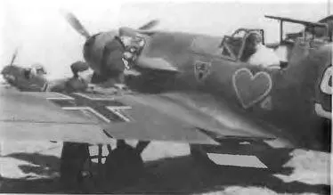 Bf 109F принадлежавший 9й эскадрилье JG 54 На корпусе самолета изображение - фото 84