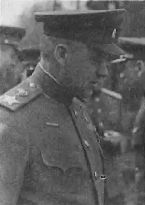 К К Рокоссовский на фронте На груди маршала нашивка за тяжелое ранение - фото 65