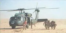 Блэк Хоуки во время операции Буря в пустыне Во время войны в Персидском - фото 184