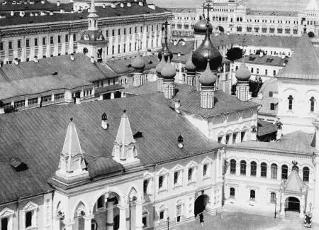 Чудов монастырь в Москве Здесь на берегах Волхова Геннадий энергично взялся - фото 48
